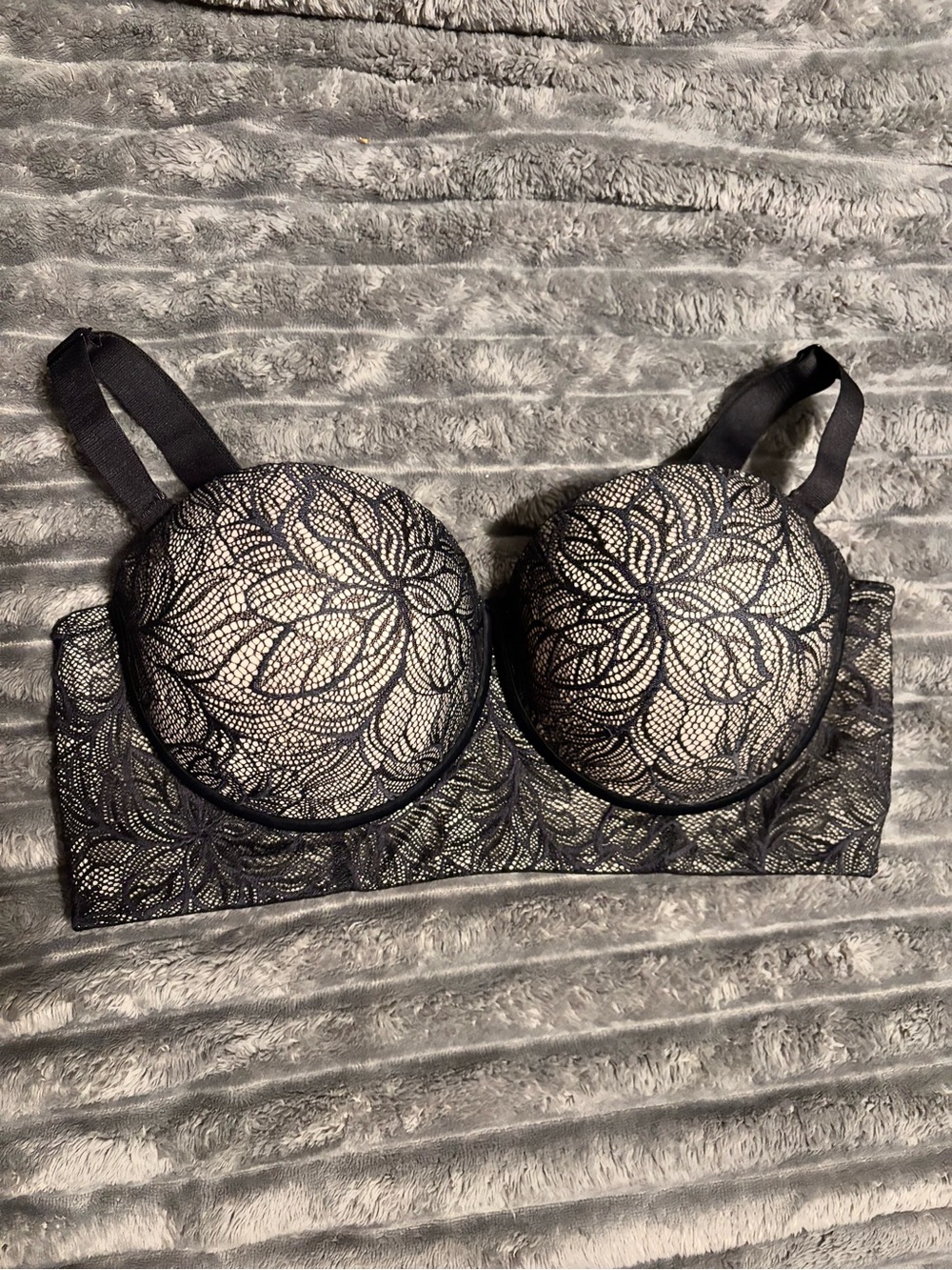 Leonisa Black and Beige Floral Lace Longline Push-Up Bra Size 38